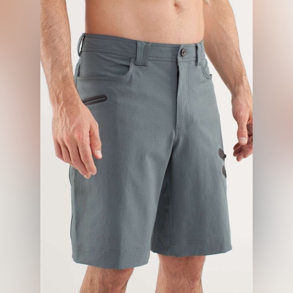 Lululemon Cadence Mens‎ Shorts Deep Shore sz34 - Picture 1 of 6